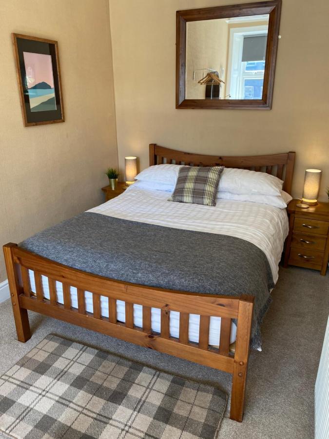 Roy Place Gdn Apartment Campbeltown Esterno foto
