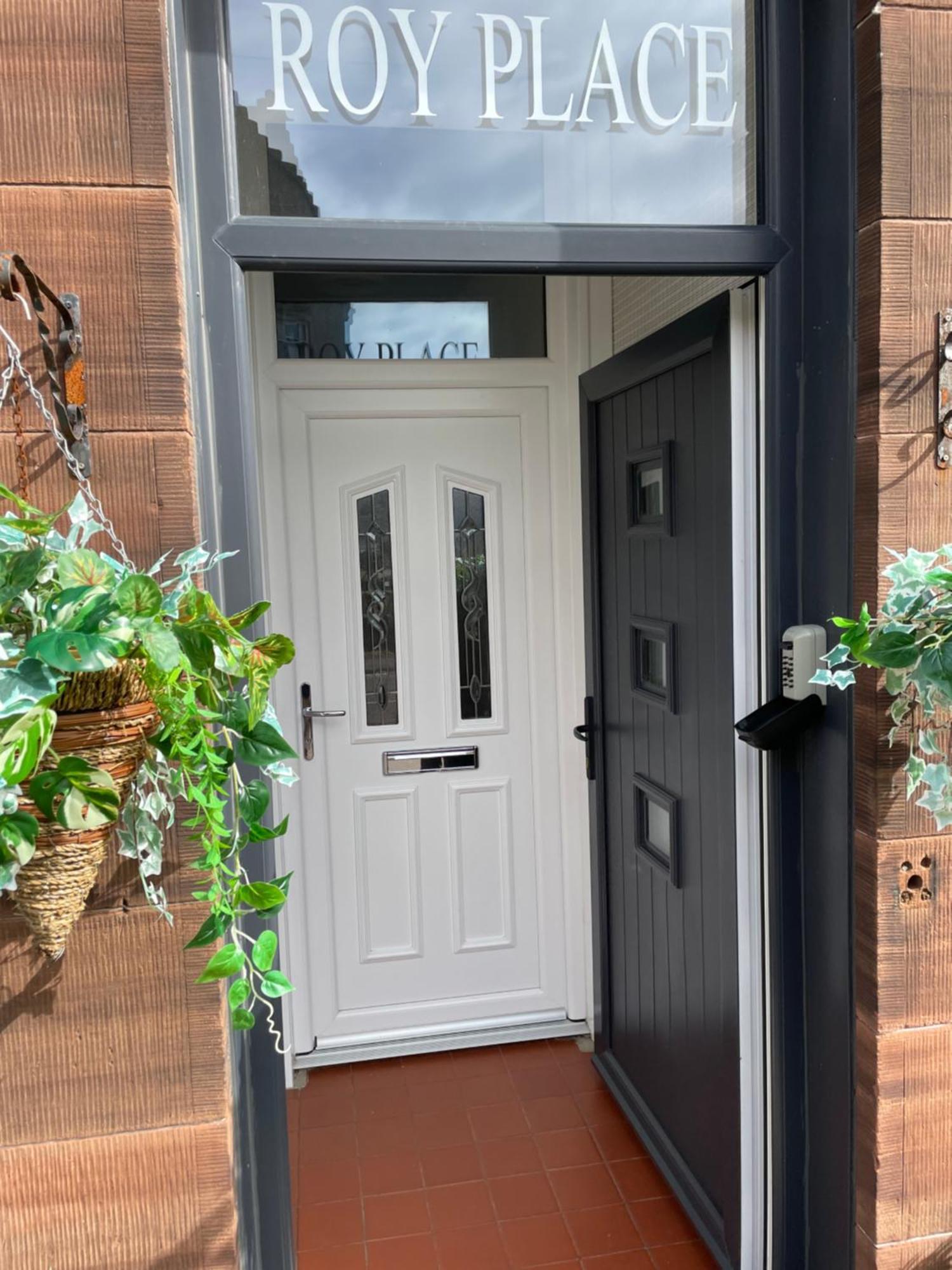 Roy Place Gdn Apartment Campbeltown Esterno foto